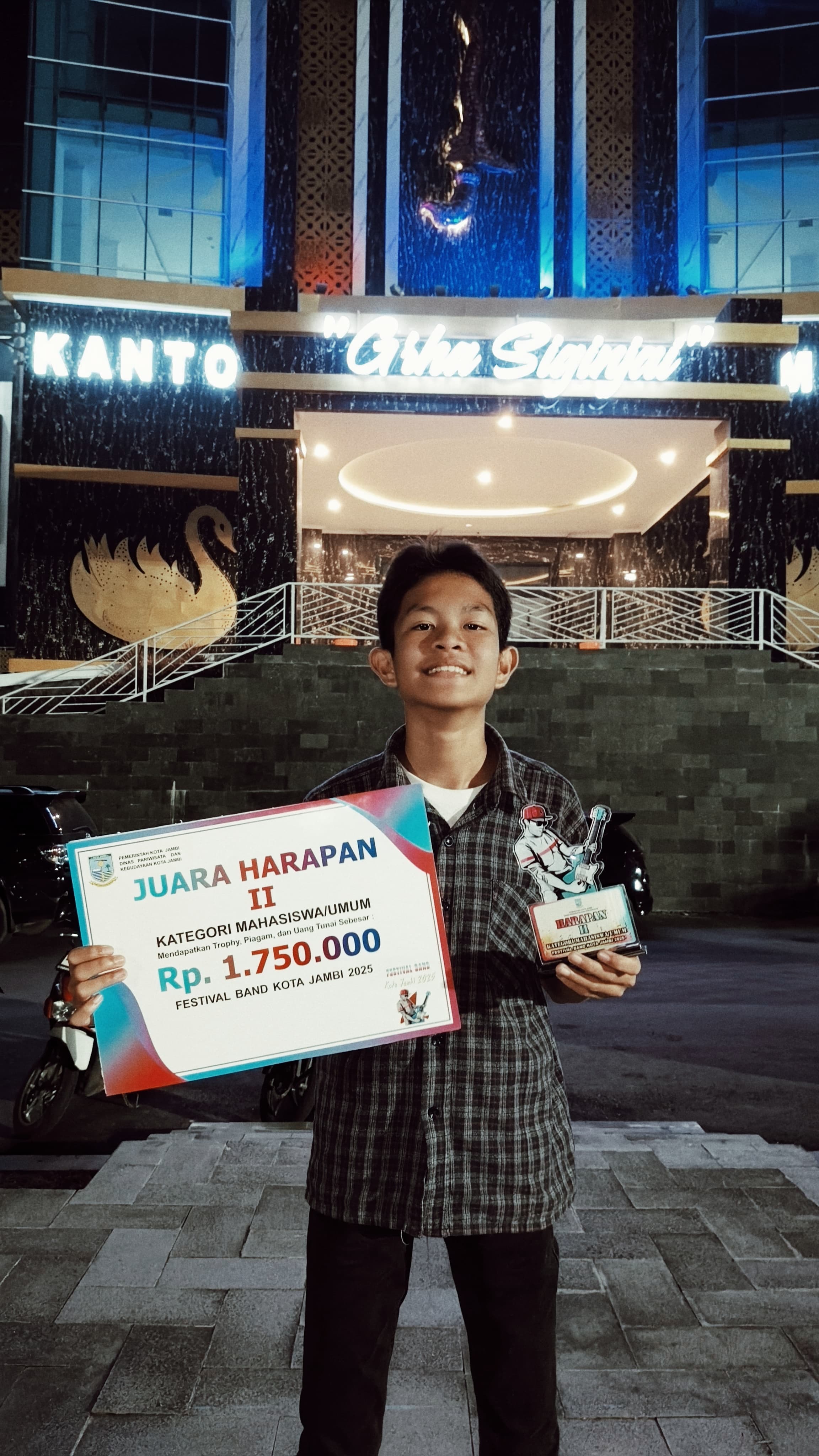 Mobile application screens showing a social media feed with user posts